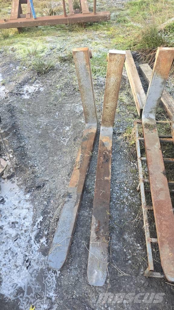  Pallgafflar 980kr Φορτωτές με λάστιχα (Τροχοφόροι)