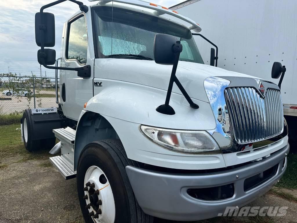 International MV607 Τράκτορες