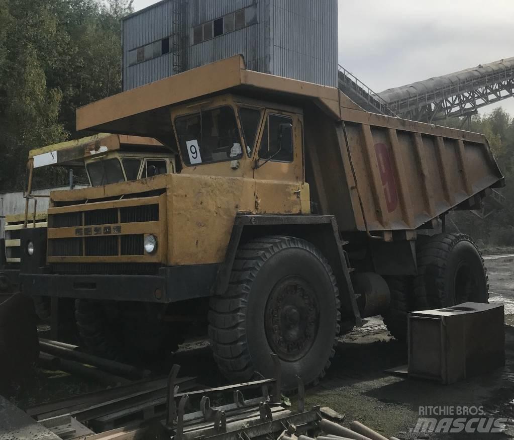 Belaz 7523 Άκαμπτα Dumper με ανατρεπόμενο κάδο