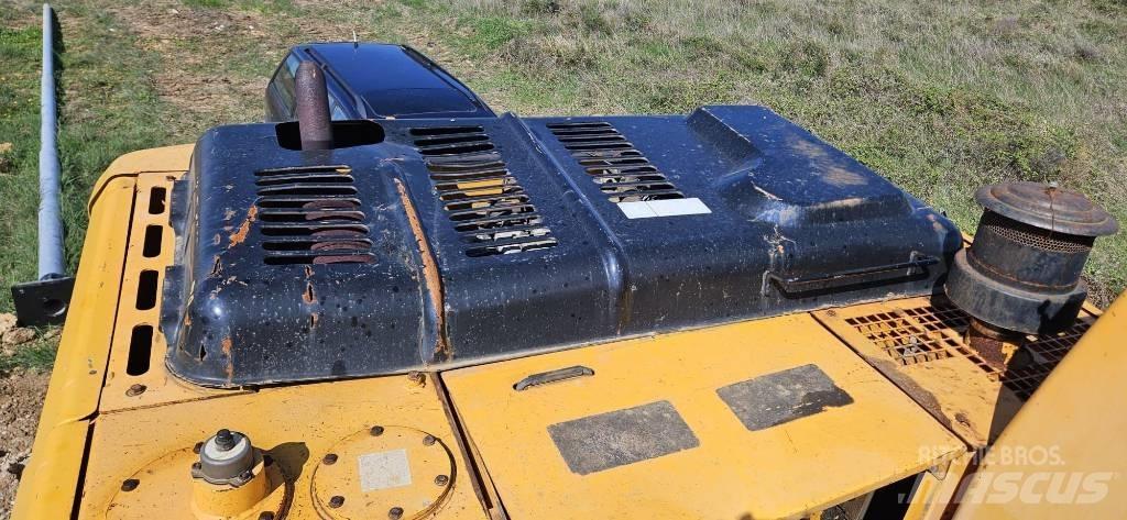 Hyundai R250LC Εκσκαφείς με ερπύστριες