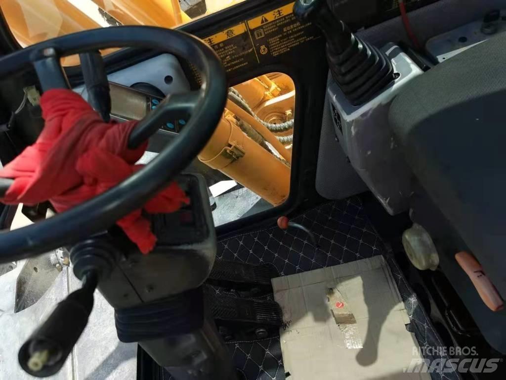 Hyundai R210W-7 Εκσκαφείς με τροχούς - λάστιχα