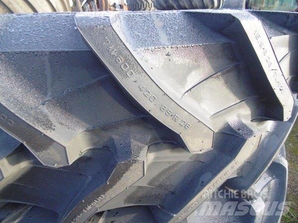 Trelleborg TM600 Ελαστικά και ζάντες