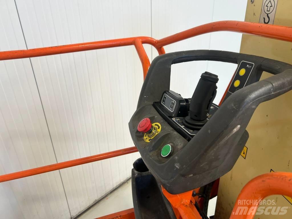 JLG Toucan 8E Ανυψωτήρες με κατακόρυφους πυλώνες