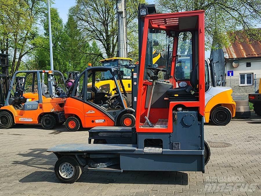 Combilift C4000 Ανυψωτικά στενών δρόμων 4 κατευθύνσεων