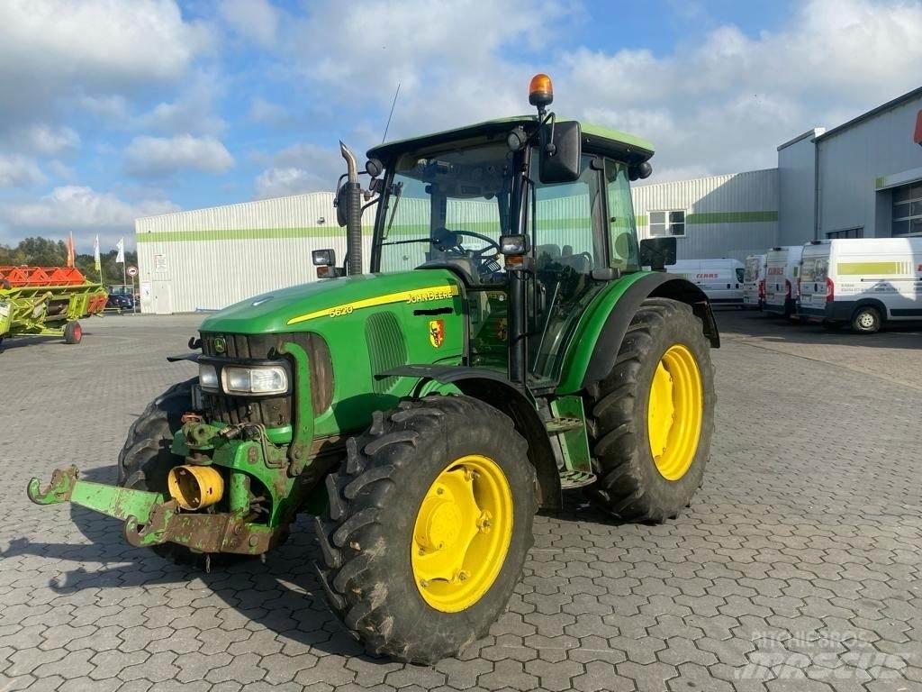 John Deere 5620 Τρακτέρ