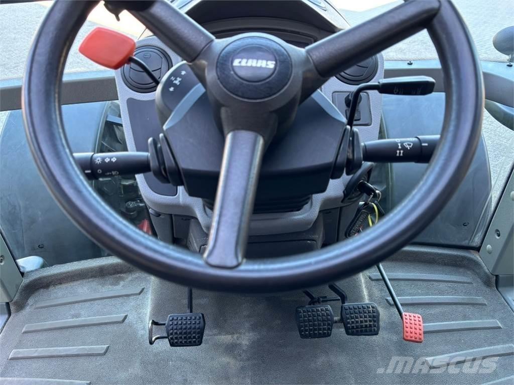 CLAAS Arion 640 Τρακτέρ