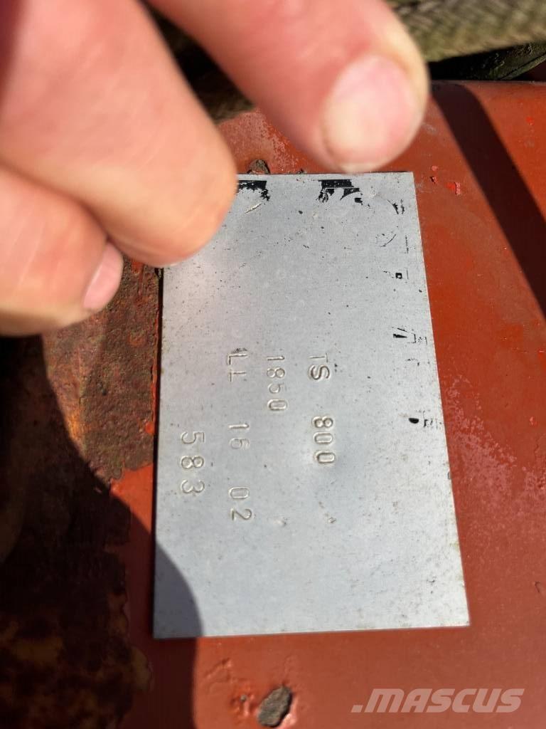 Fella TS 800 Τσουγκράνες και χορτοξηραντικές μηχανές