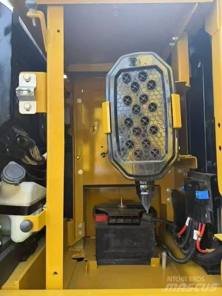 CAT 320 Εκσκαφείς με ερπύστριες