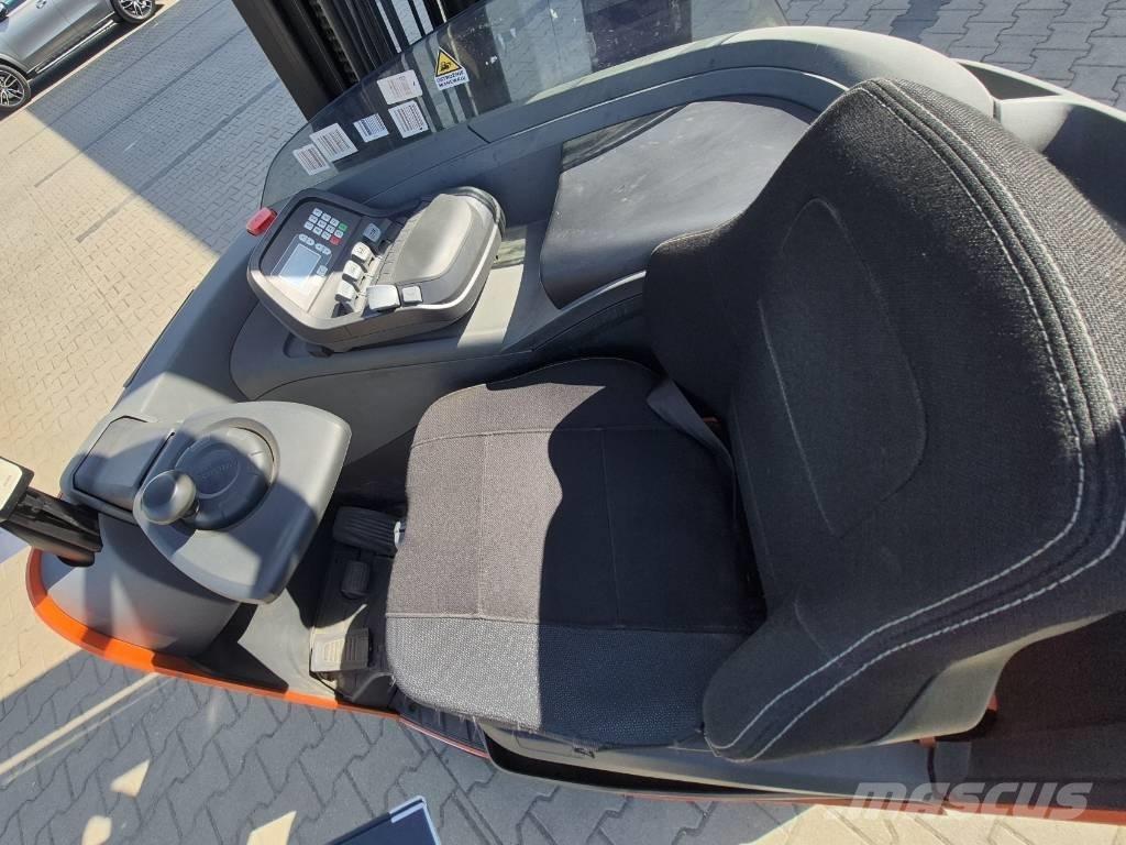 Toyota RRE160H Ανυψωτικά στενών δρόμων
