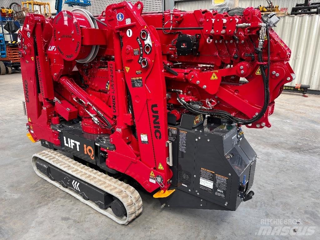 Unic UM 445 Γερανοί παντός εδάφους