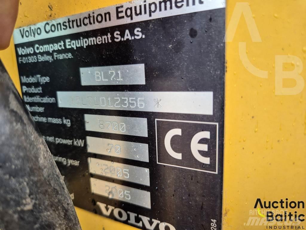 Volvo BL 71 Εκσκαφείς Φορτωτές τύπου JCB