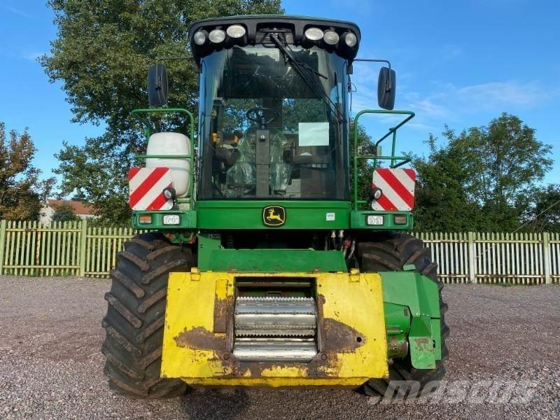 John Deere 7400 Μηχανές χορτονομής