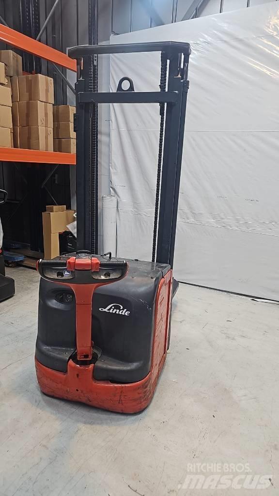 Linde L14 Παλετοφόρα πεζού χειριστή με ιστό