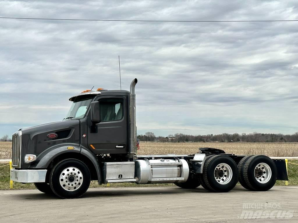 Peterbilt 567 Τράκτορες