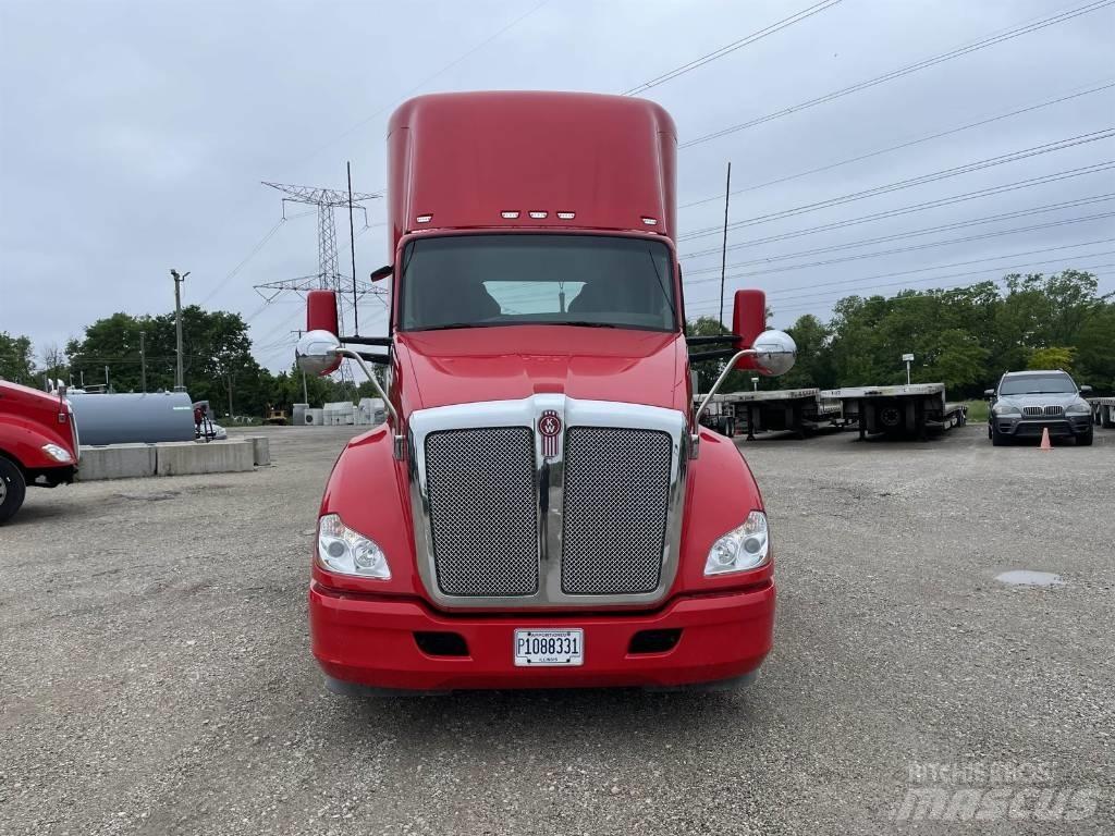 Kenworth T 680 Τράκτορες