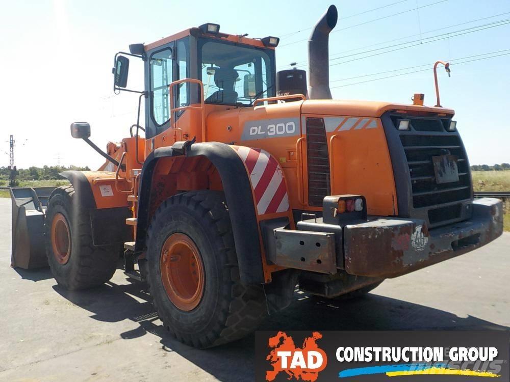Doosan DL 300 Φορτωτές με λάστιχα (Τροχοφόροι)