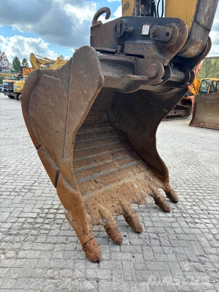 CAT 330 B L Εκσκαφείς με ερπύστριες
