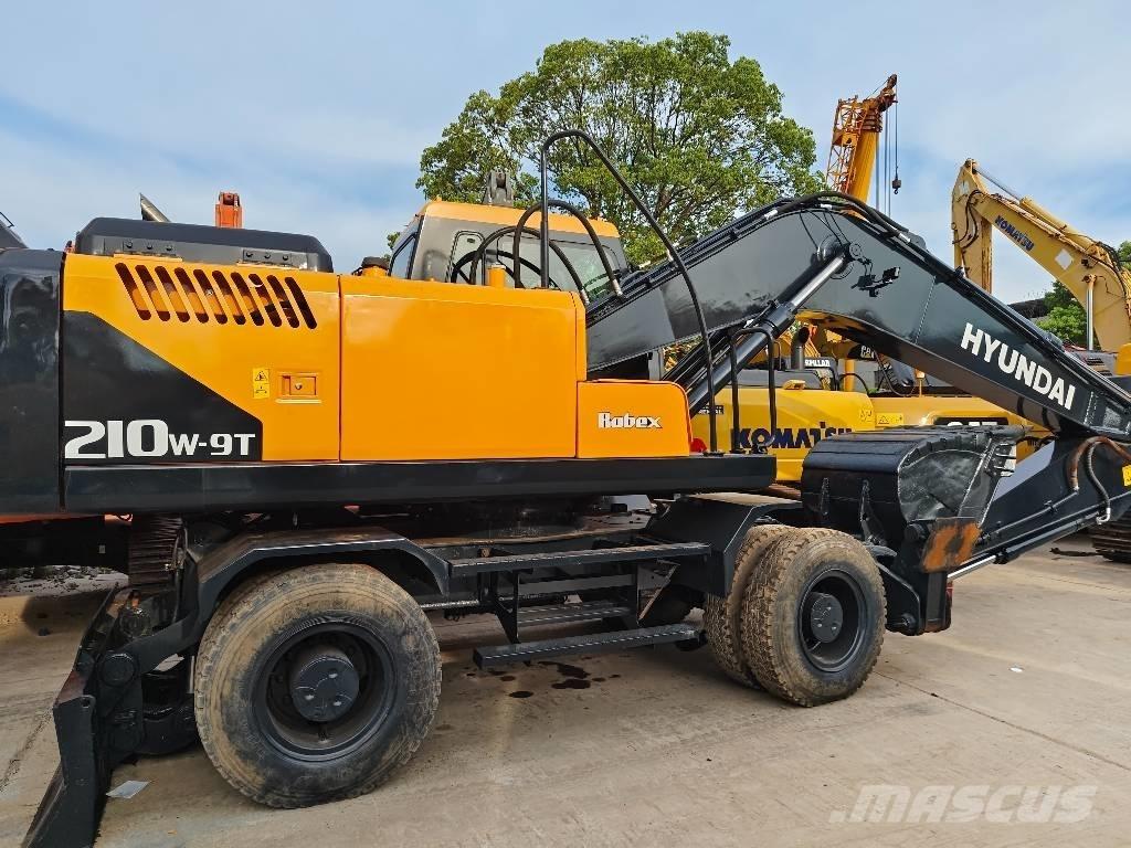 Hyundai R210W-9 Εκσκαφείς με τροχούς - λάστιχα