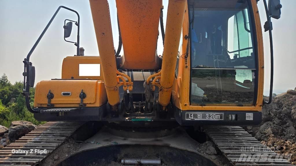 Hyundai Robex 300 LC Εκσκαφείς με ερπύστριες