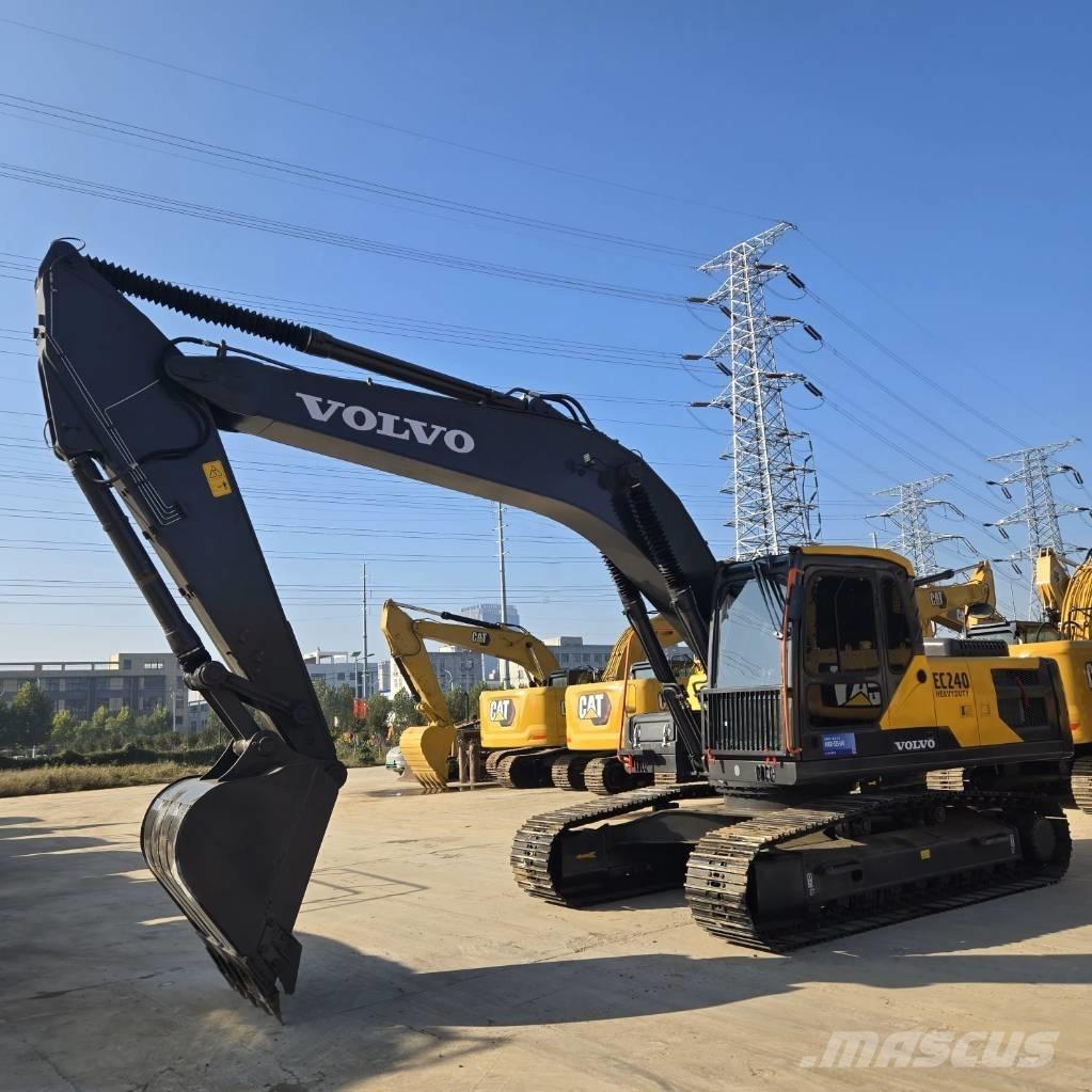Volvo EC 240 Εκσκαφείς με ερπύστριες