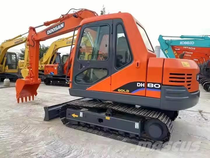 Doosan DH 80 Εκσκαφείς με ερπύστριες