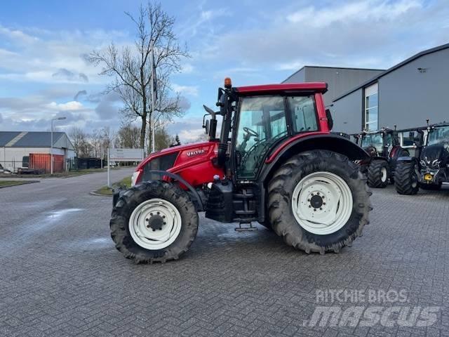 Valtra N123 Hitech5 Τρακτέρ