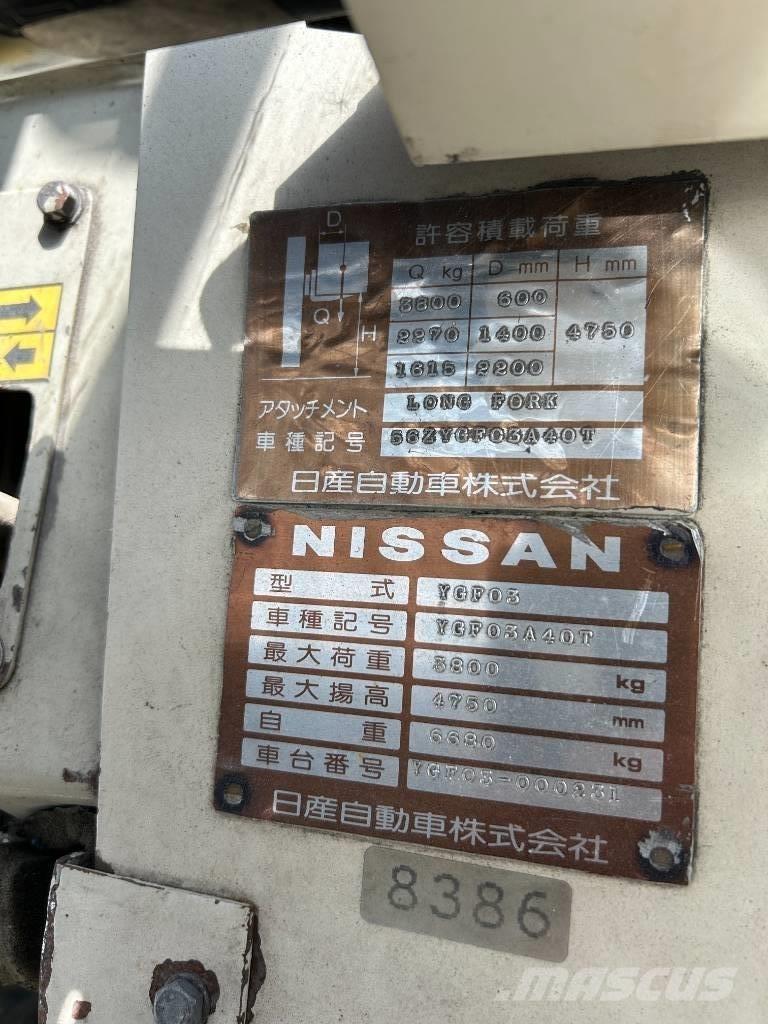 Nissan YGF03 Πετρελαιοκίνητα Κλαρκ