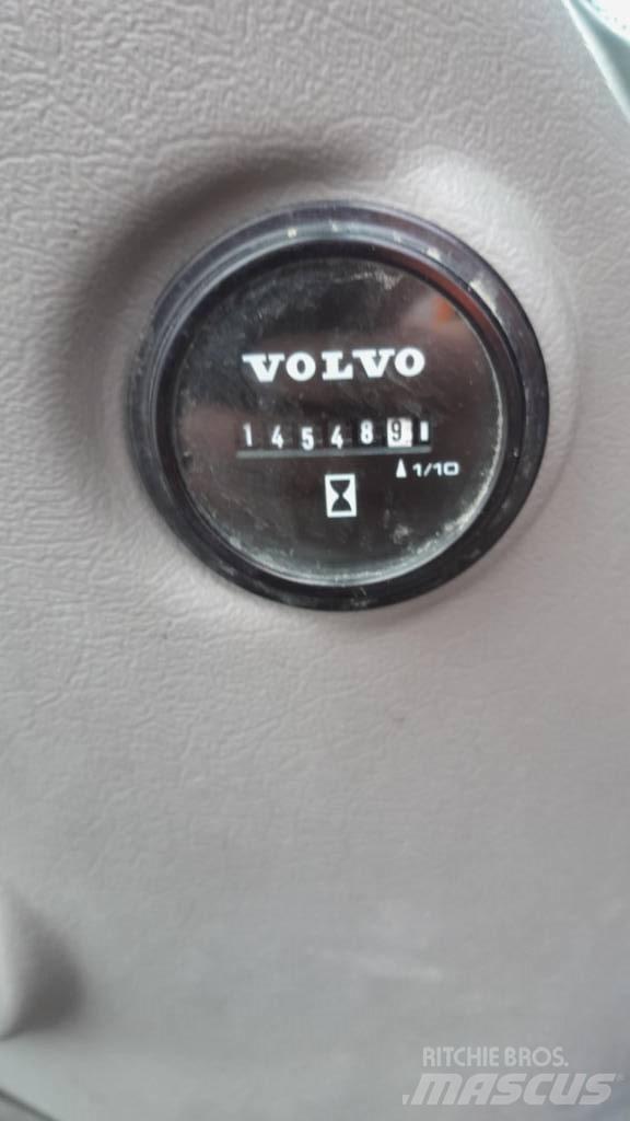Volvo EC 300 D L Εκσκαφείς με ερπύστριες