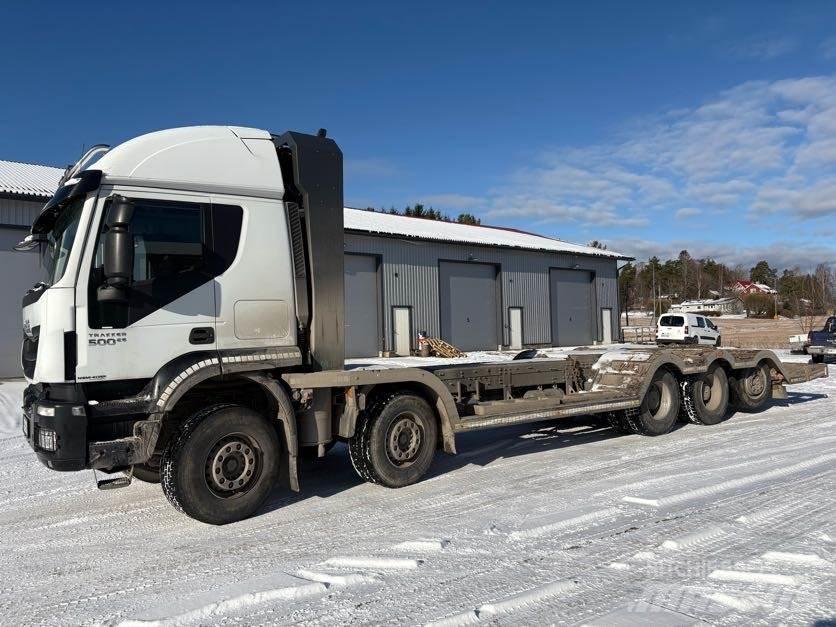 Iveco Trakker Φορτηγά μεταφοράς δασικών μηχανημάτων