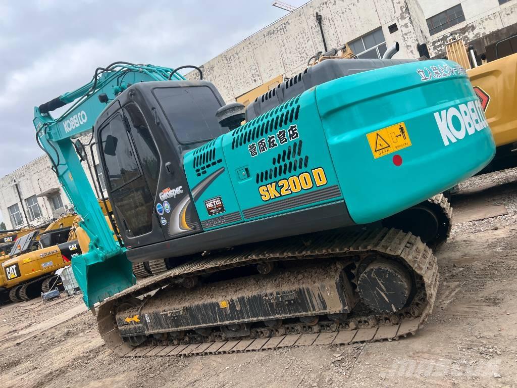 Kobelco SK 200 Εκσκαφείς με ερπύστριες