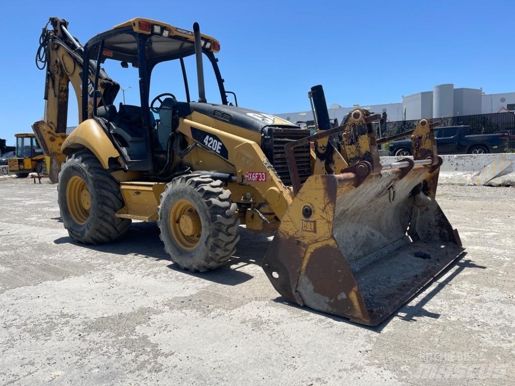 CAT 420E Εκσκαφείς Φορτωτές τύπου JCB