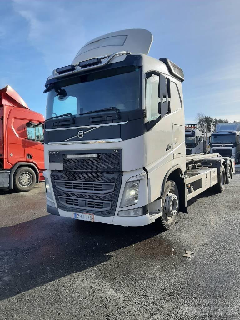 Volvo FH 13 Φορτηγά για εμπορευματοκιβώτια