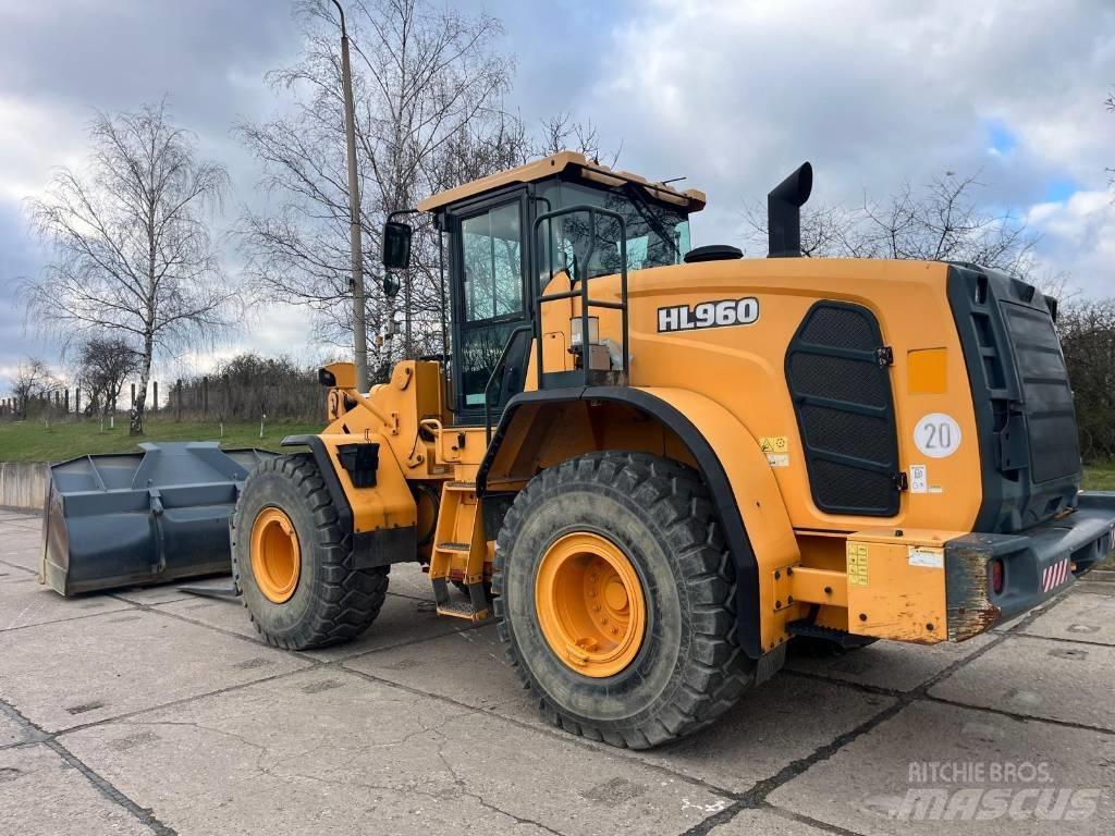 Hyundai HL 960 Φορτωτές με λάστιχα (Τροχοφόροι)