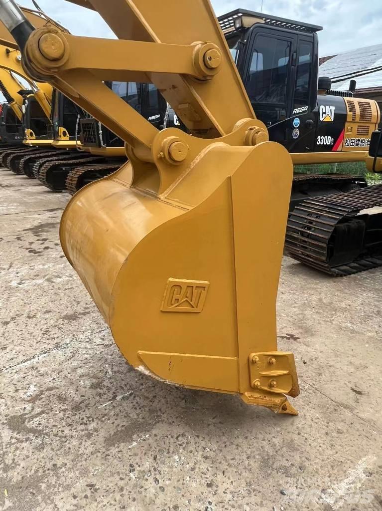 CAT 320 Εκσκαφείς με ερπύστριες
