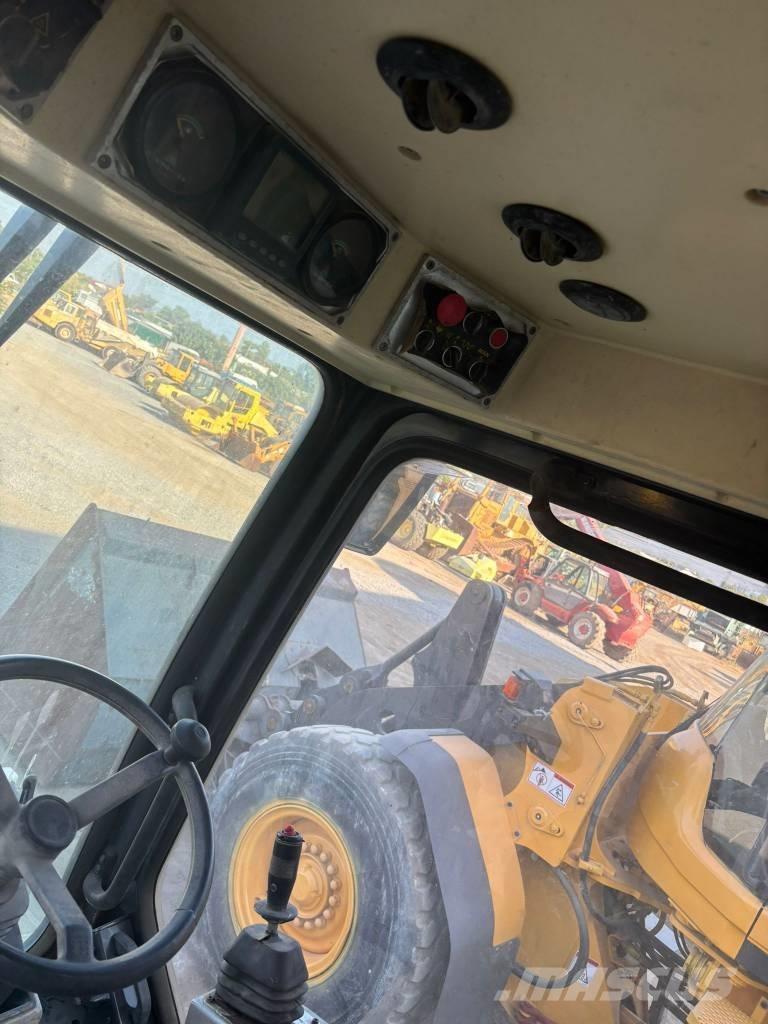  Max Com R712 Κύλινδροι με επίσωτρα με αέρα