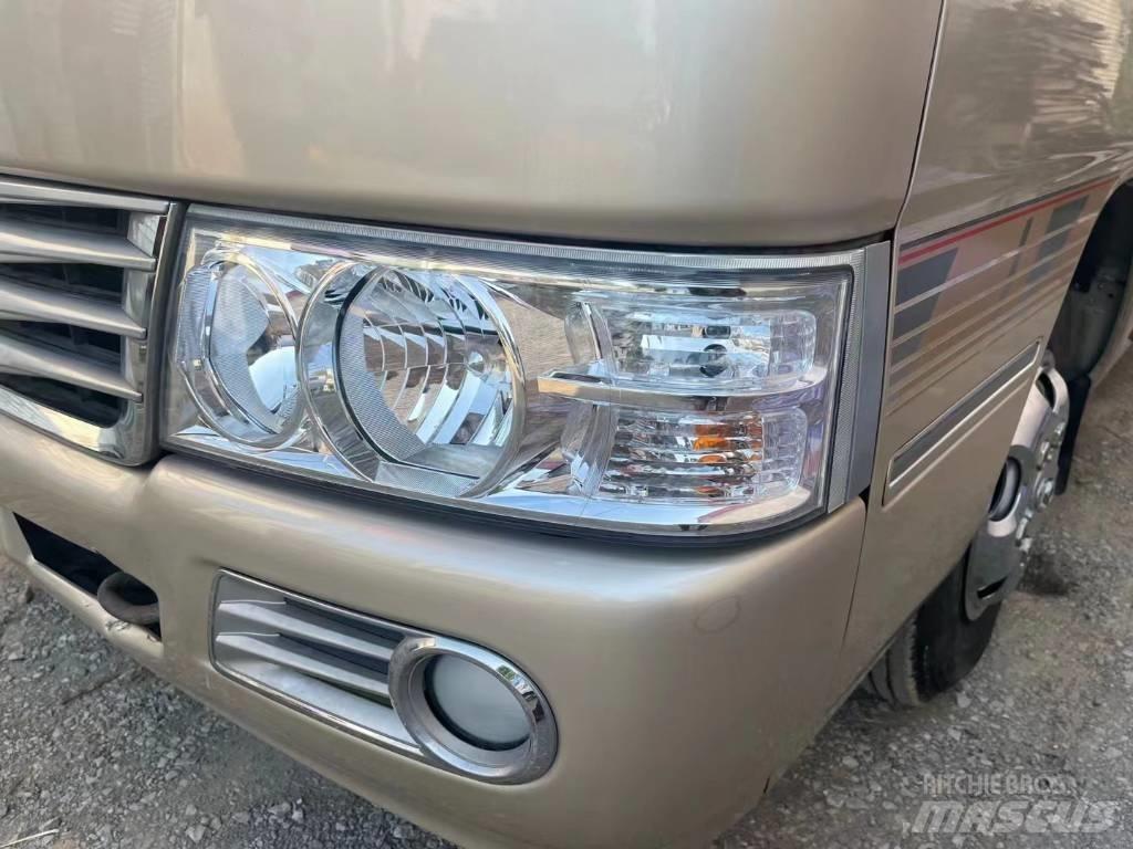 Toyota Coaster Bus Μίνι λεωφορεία