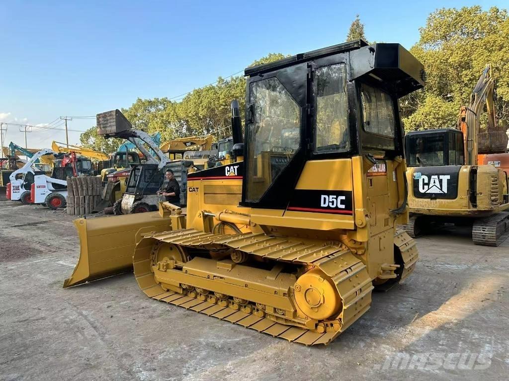 CAT D 5 C Μπουλντόζες με ερπύστριες