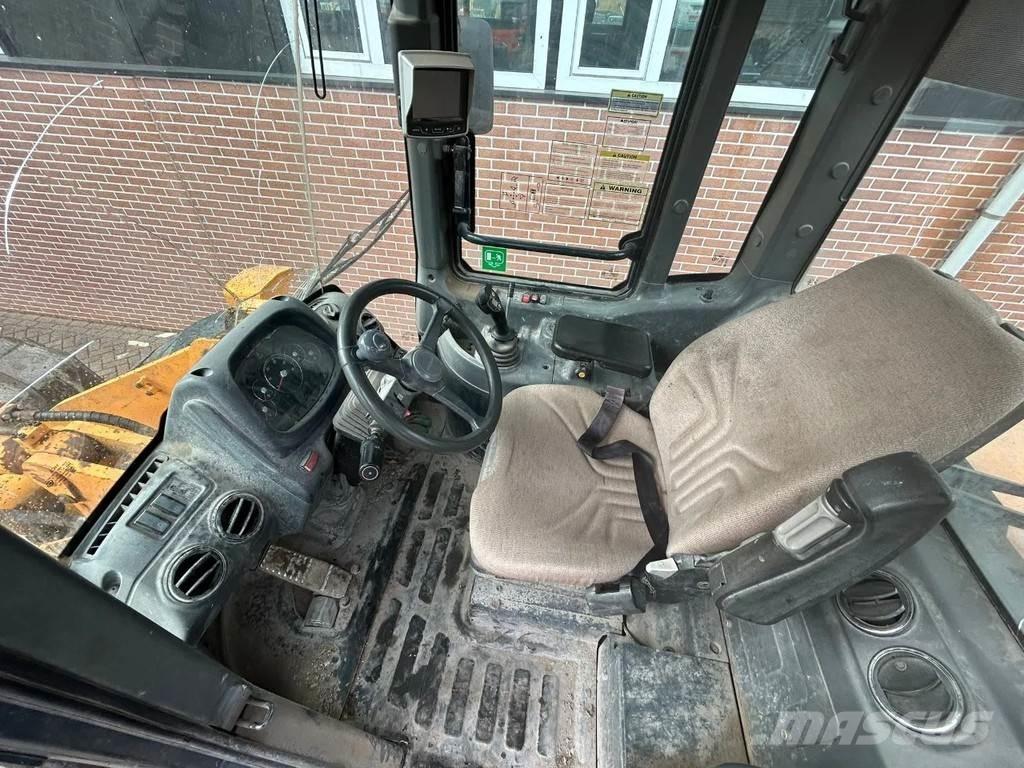 Hyundai HL 740-9A Φορτωτές με λάστιχα (Τροχοφόροι)