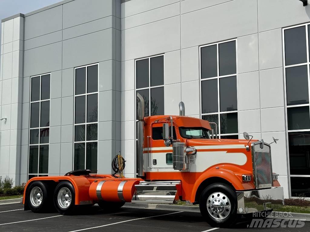 Kenworth W900 Τράκτορες