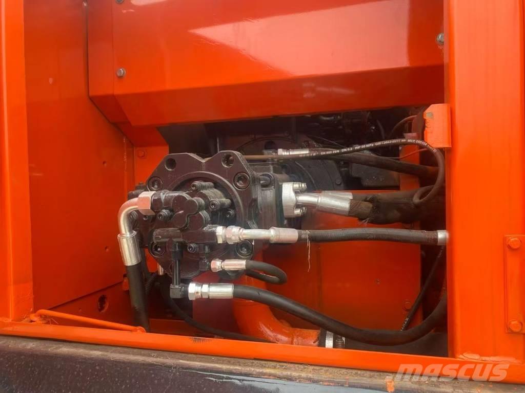 Doosan DX 225 LC Εκσκαφείς με ερπύστριες