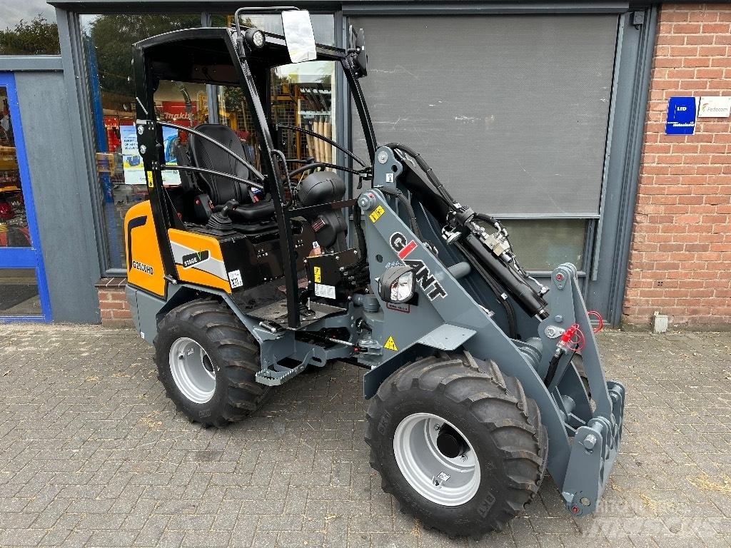 GiANT G2500HD Φορτωτές πολλαπλών χρήσεων