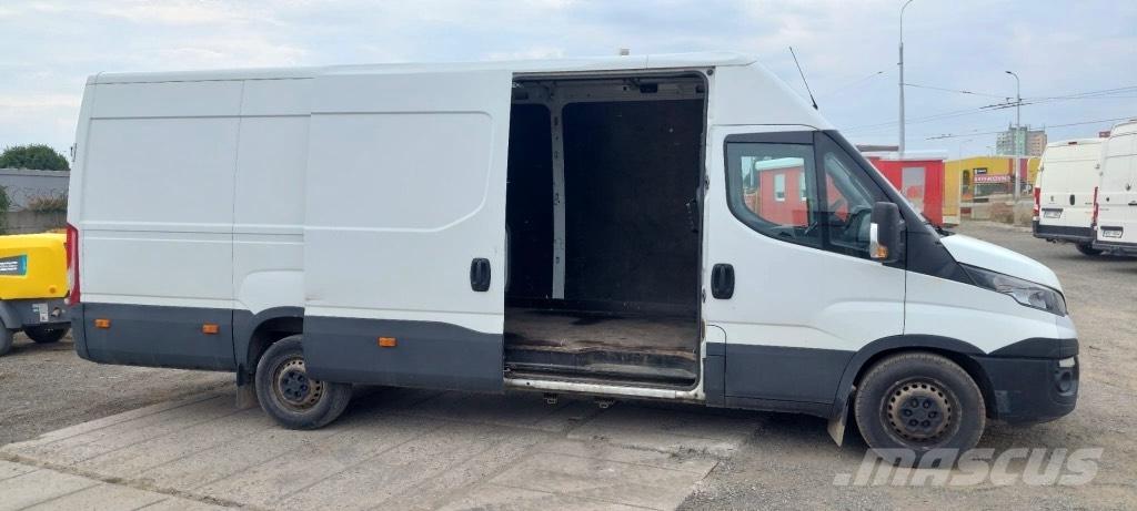 Iveco 35-180 Κλούβες με συρόμενες πόρτες