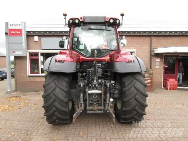 Valtra T154 VERSU Τρακτέρ