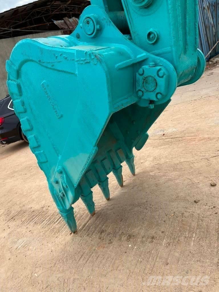 Kobelco SK 200-8 Εκσκαφείς με ερπύστριες