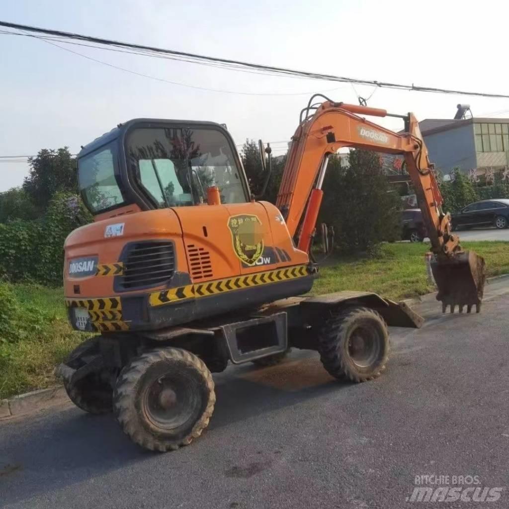 Doosan DX60W Εκσκαφείς με τροχούς - λάστιχα