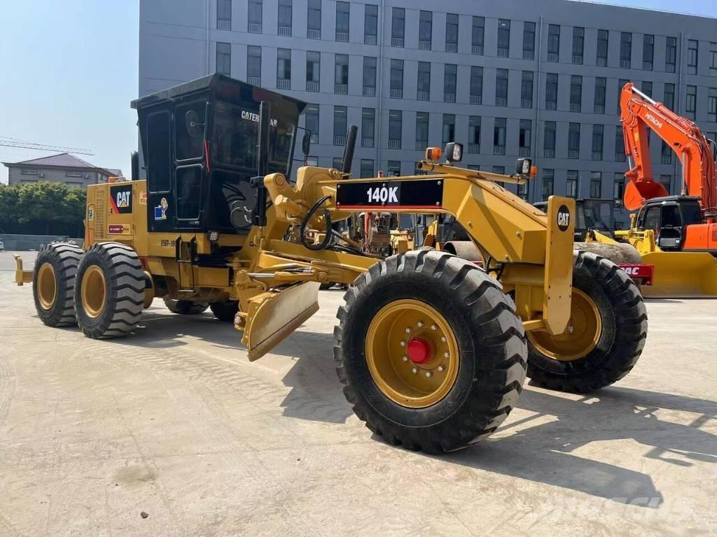 CAT 140 K Γκρέιντερς