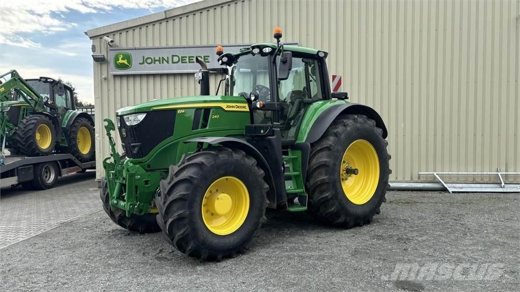 John Deere 6M240 Τρακτέρ