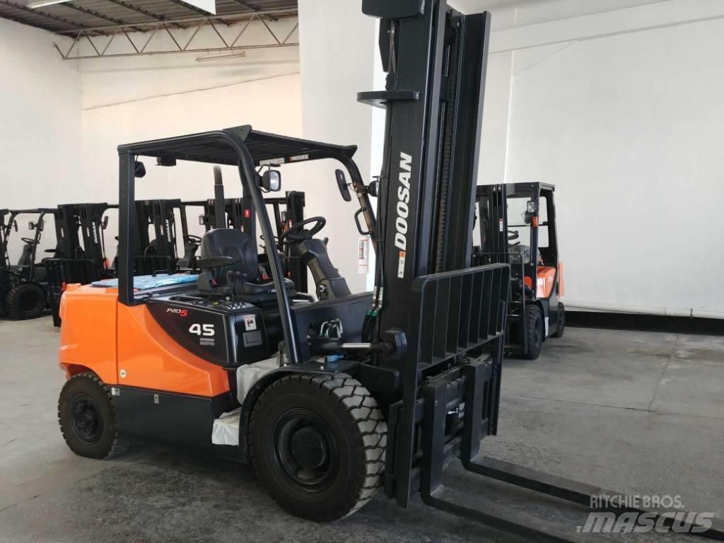 Doosan D45 SC-5 Πετρελαιοκίνητα Κλαρκ