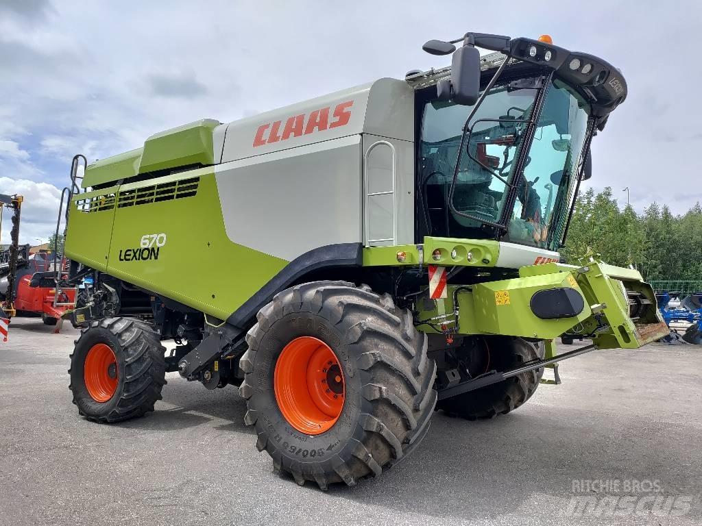 CLAAS Lexion 670 Θεριζοαλωνιστικές μηχανές