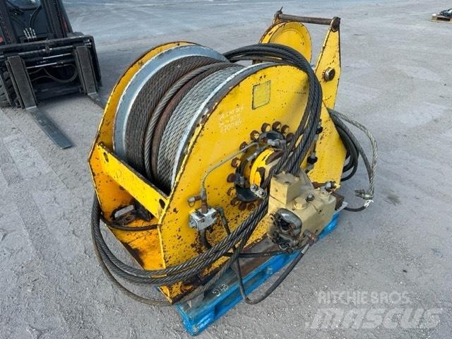 Bauer used winch Εξαρτήματα και ανταλλακτικά εξοπλισμού γεωτρήσεων